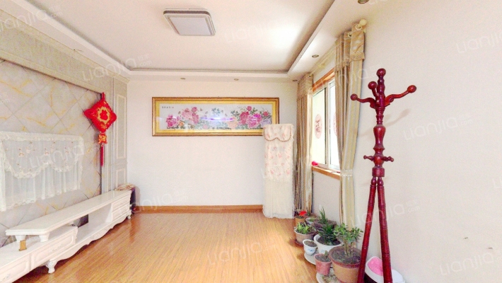 新海家园C区二手房实景图