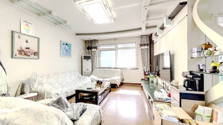 良信公寓二手房实景图