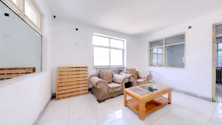 廊坊日报社综合楼二手房实景图