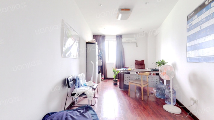 中力企业大厦二手房实景图