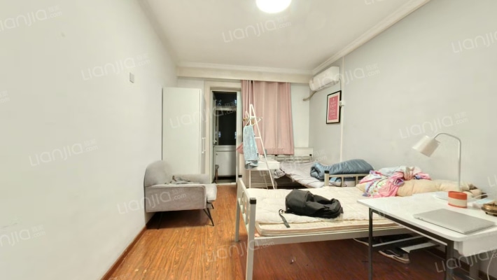 定安西里二手房实景图