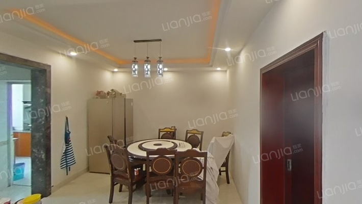 怡虹花苑二手房实景图