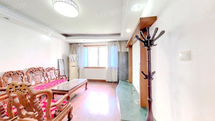 东方名庭二手房实景图