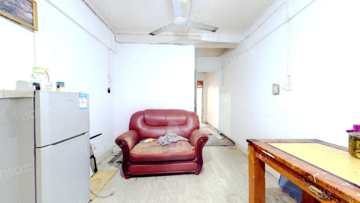 武房四号楼二手房实景图