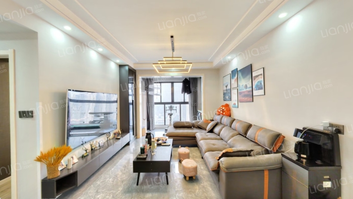 融创春晖十里阅峰庭二手房实景图