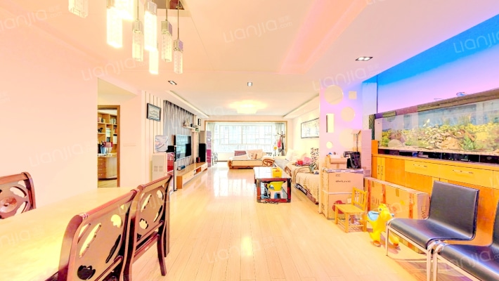 美佳·假日花园二手房实景图