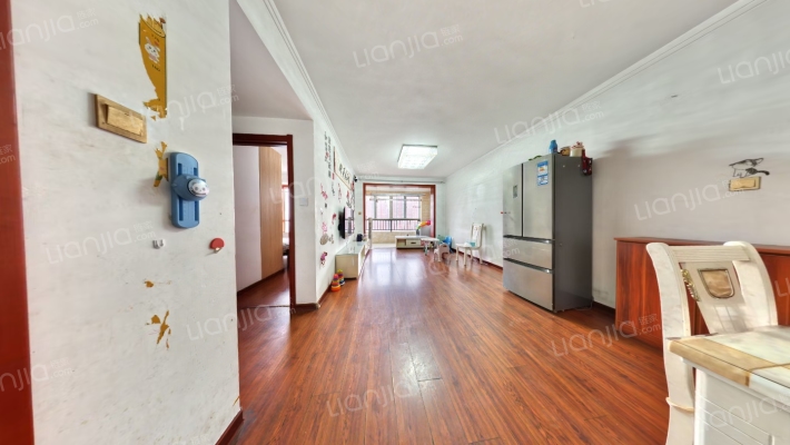 宏成富园二手房实景图