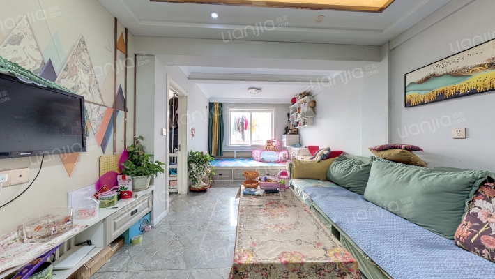 鸿福家园二手房实景图