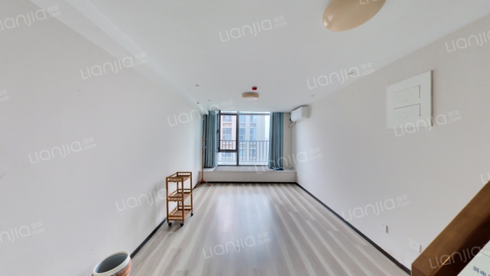 鲁商凤凰广场二手房实景图