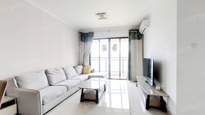 保利香槟颂二手房实景图