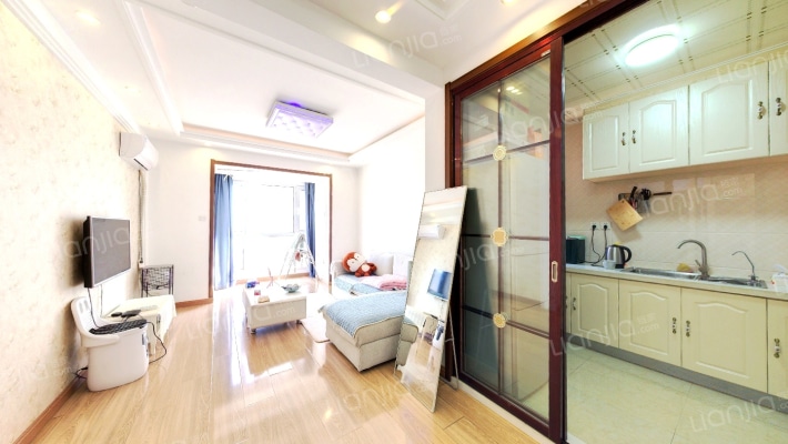 华润海中国 标准一室一厅 南向 好楼层 可拎包入住-客厅
