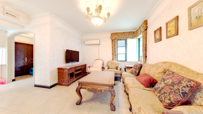 银海雅苑二手房实景图