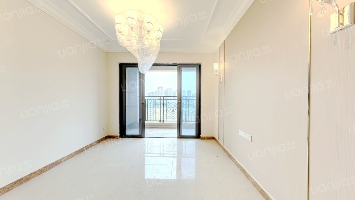 恒大滨江华府二手房实景图