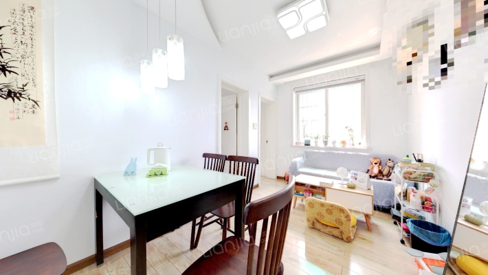 三里亭苑四区二手房实景图