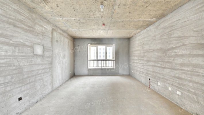 铭鸿小区二手房实景图