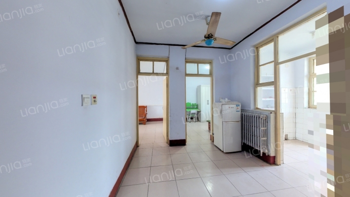 旧国税局家属楼二手房实景图