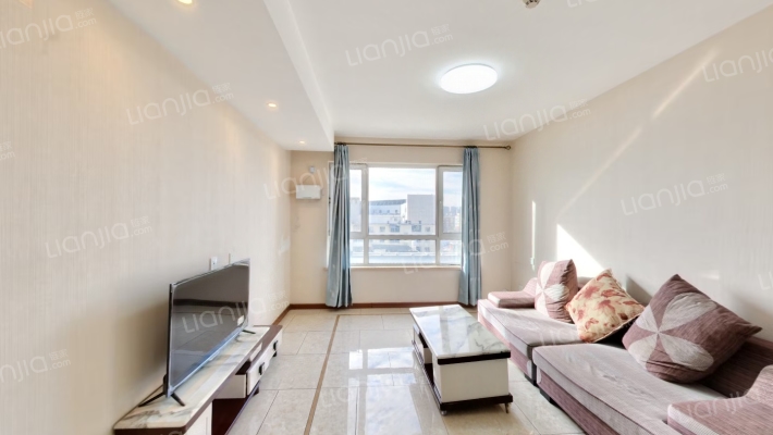 万科圣丰翡翠之光二手房实景图