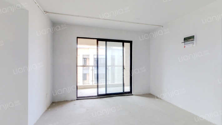 莘馨佳园二手房实景图