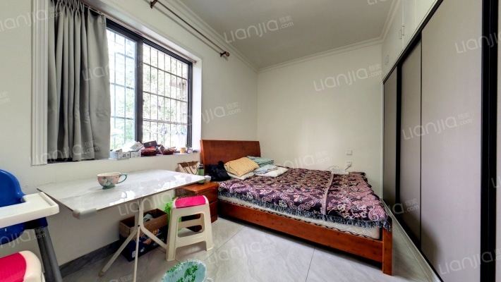 昭忠祠街18号二手房实景图