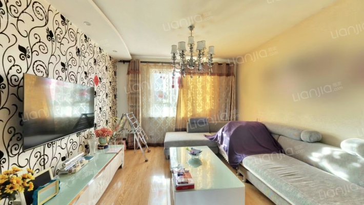 万盛理想国红堡二手房实景图