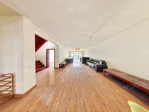 整租·绿苑小区悠然居北区 5室2厅 复式 南