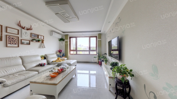 范阳路旁 精装修大三居 花园小区 环境优美 出行方便-客厅