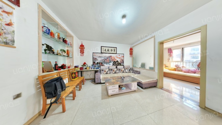 恒信领海国际二手房实景图