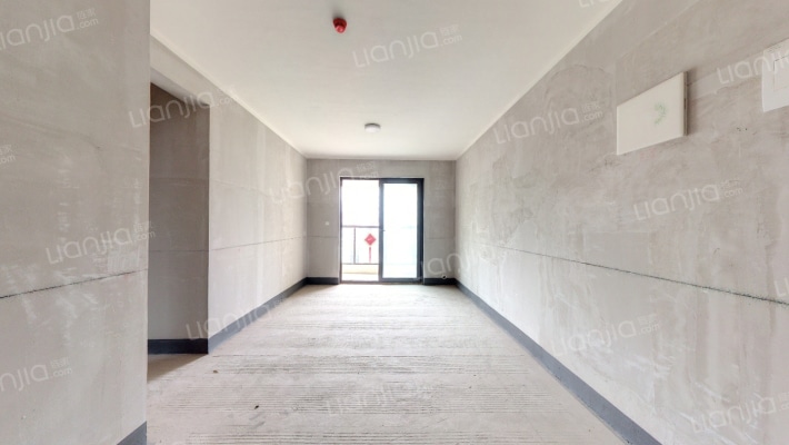 招商城市主场二手房实景图