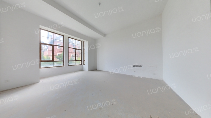 天泰蓝郡二手房实景图