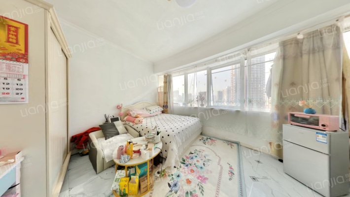 电影大厦二手房实景图