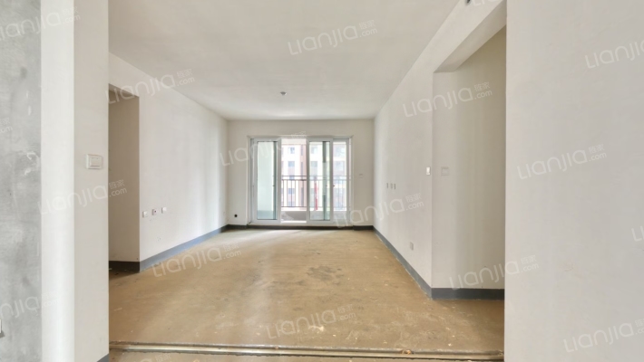 东站前府二期北苑二手房实景图