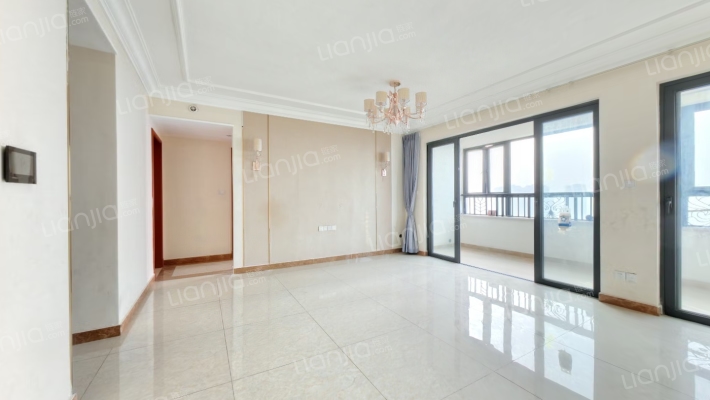 恒大滨河左岸二手房实景图