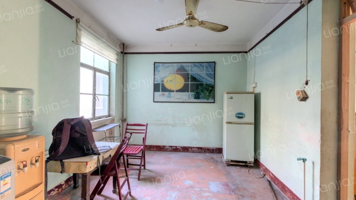 石化五村二手房实景图