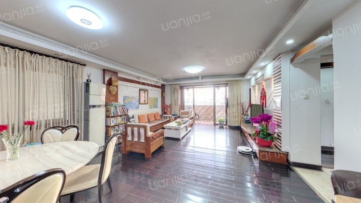 育秀中心二手房实景图