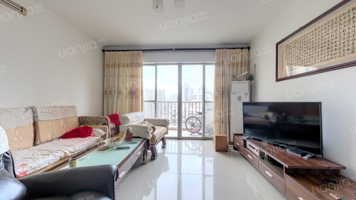 海联新村二手房实景图