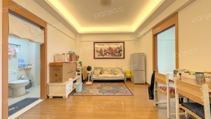 万科主场二手房实景图