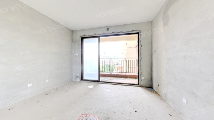 半岛1号十一期二手房实景图