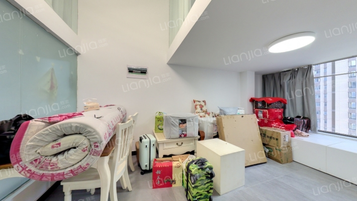 华宇旭辉星空二手房实景图