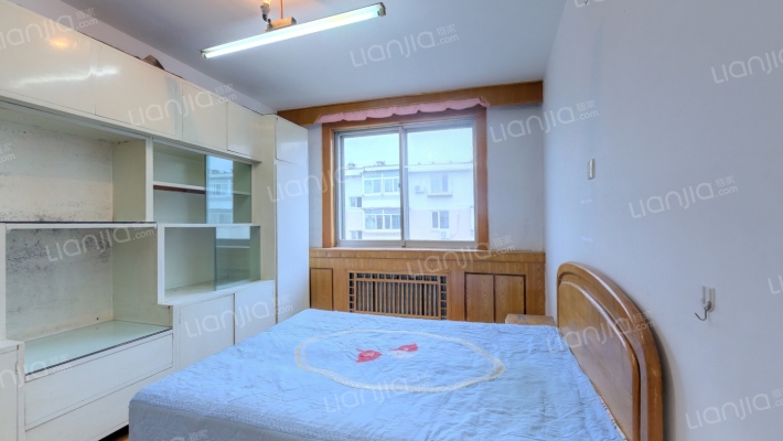 新航社区二手房实景图