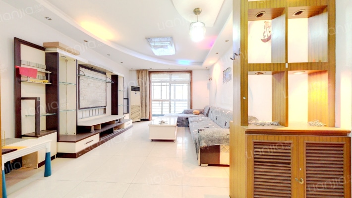 橘郡万绿园二手房实景图