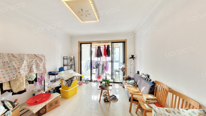 绿地三期西斯莱公馆二手房实景图