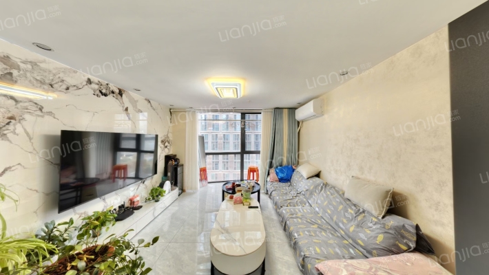 中海铂悦公馆二手房实景图