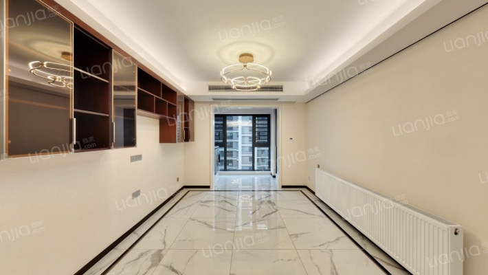 中海阅麓山二手房实景图