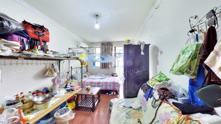 石龙路332弄二手房实景图
