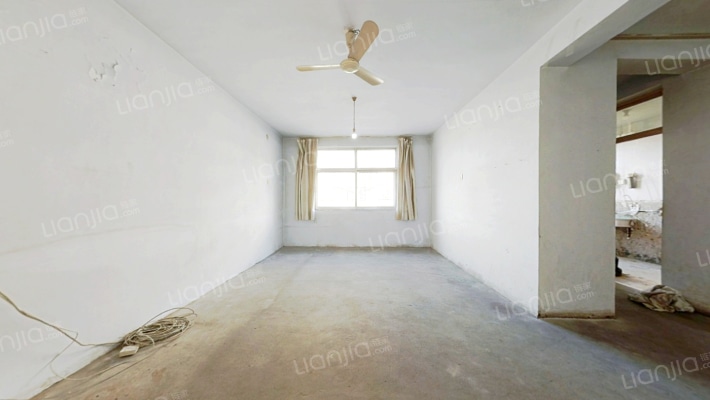 望岳C区二手房实景图