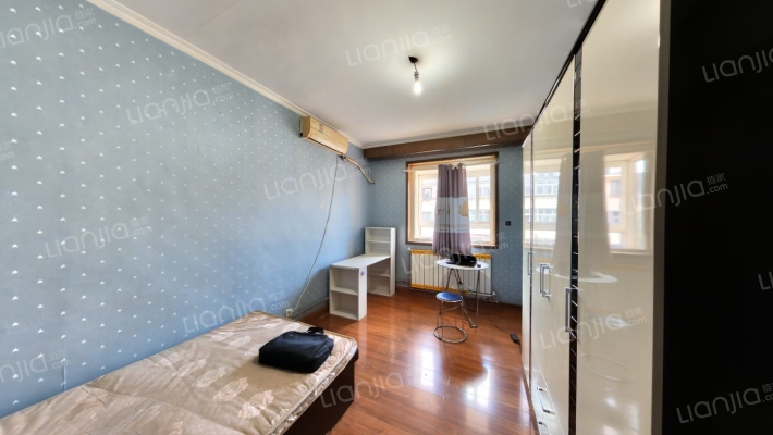 七里山南村二区二手房实景图