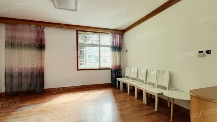 市农业局宿舍二手房实景图