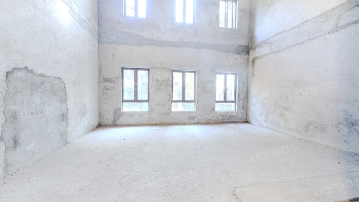 中信凯旋城三期（别墅）二手房实景图