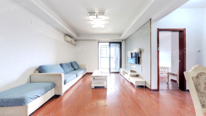 绿地国际金融城一期二手房实景图