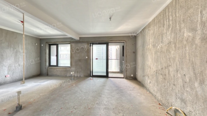 融创滨江壹号二手房实景图